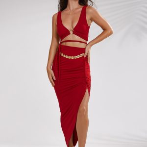 CRIMSON_Web_ArtemisTop_isisSkirt_Reg_c26b166b-2c69-4cc6-804e-1710349f0d04